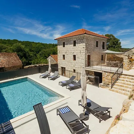 Mila Imotski Makarska *